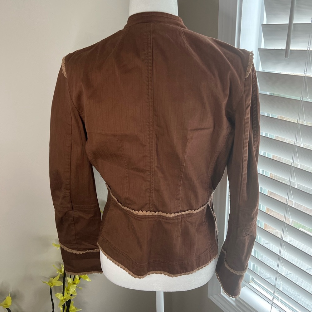 Lightweight jacket - Picture 5 of 13